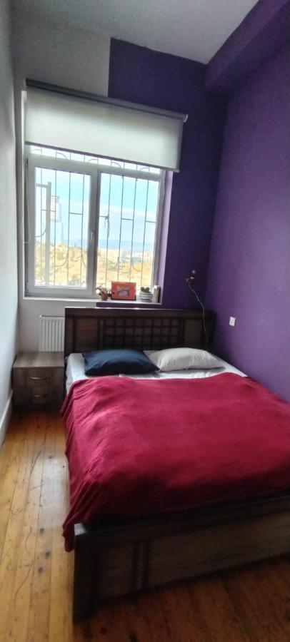 Brobro Hostel Tbilisi Buitenkant foto