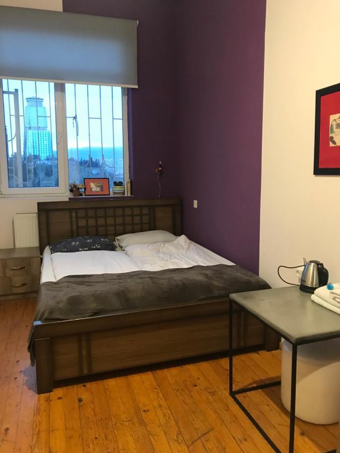 Brobro Hostel Tbilisi Buitenkant foto
