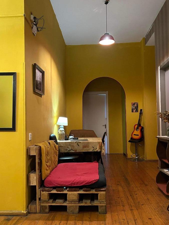 Brobro Hostel Tbilisi Buitenkant foto