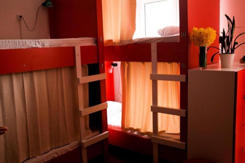 Brobro Hostel Tbilisi Buitenkant foto