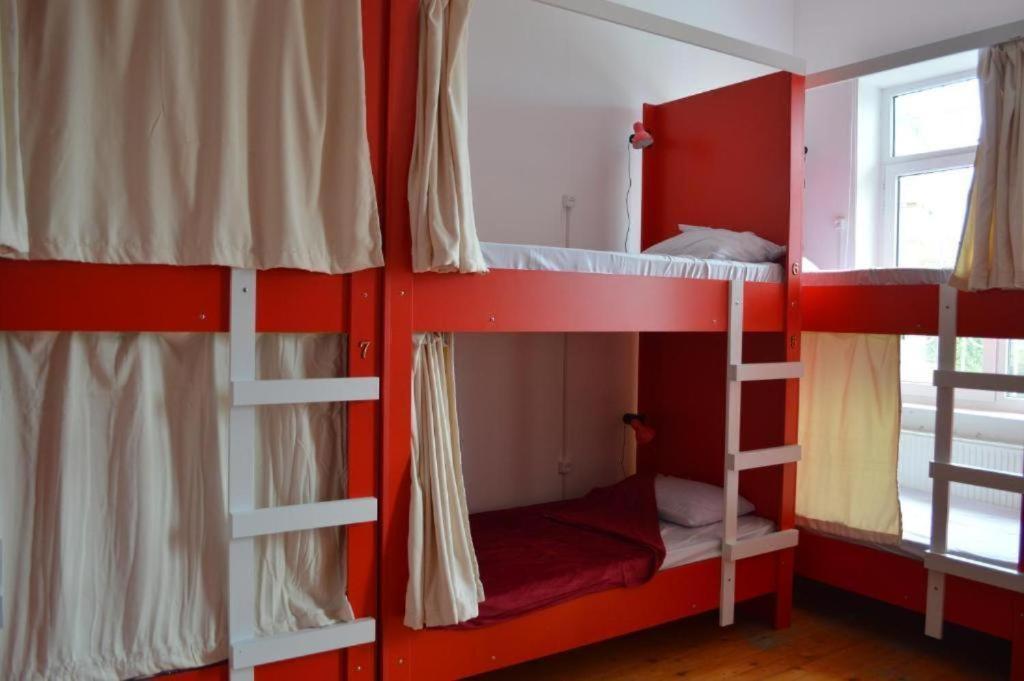 Brobro Hostel Tbilisi Buitenkant foto
